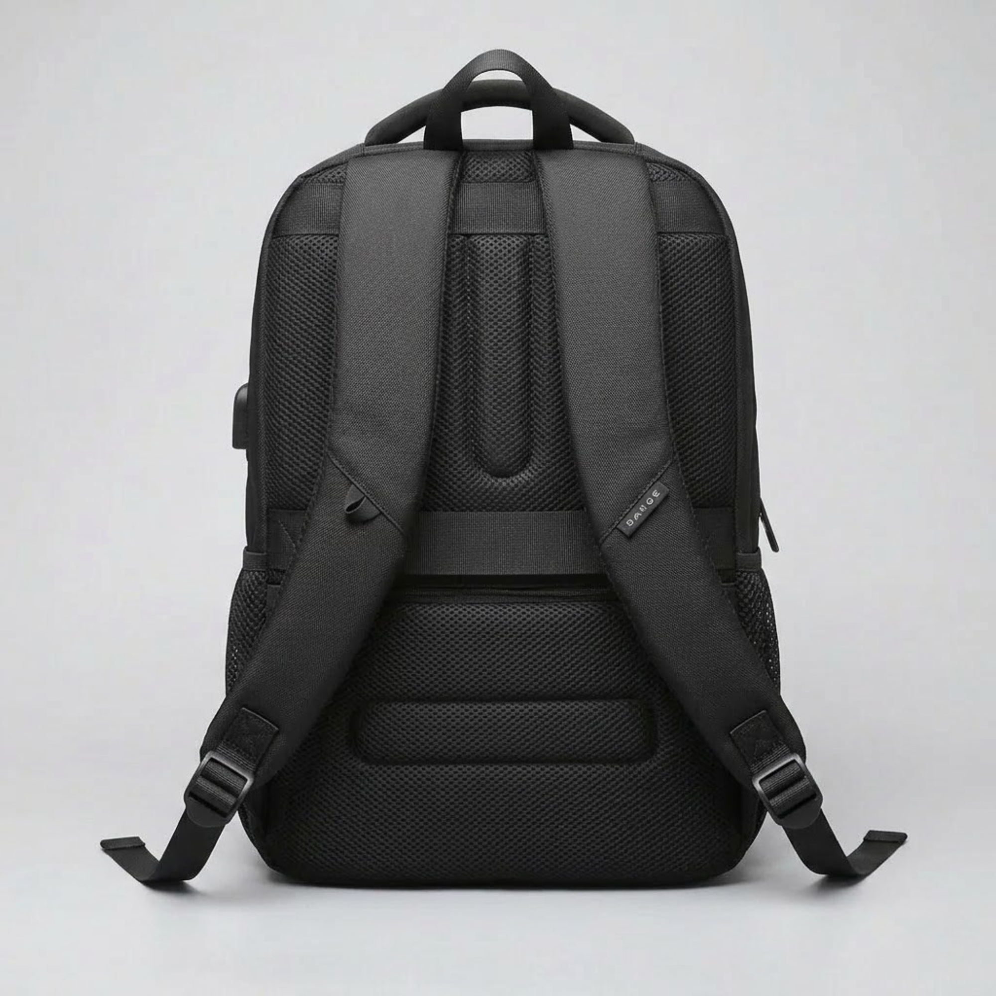 Mochila Portátil Inteligente con USB