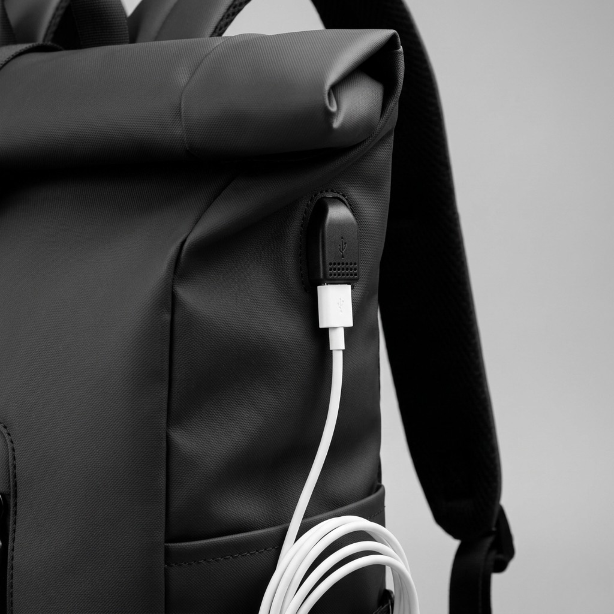 Mochila Enrollable Expandible 20-35L con USB para Portátil 15.6